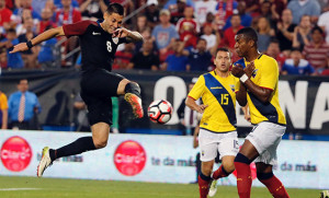 US_Clint-Dempsey_vs_Ecuador